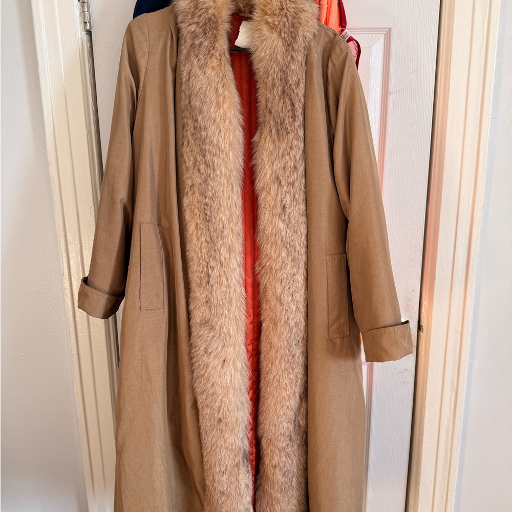 Vintage Rains-Cheetahs Naman NY Coat with genuine Fur Trim, made in USA, size 10